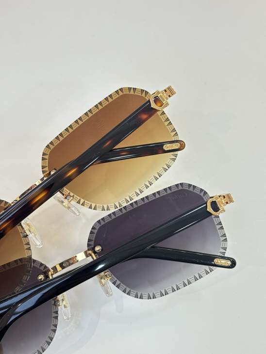 Picture of Cartier Sunglasses _SKUfw79280202fw